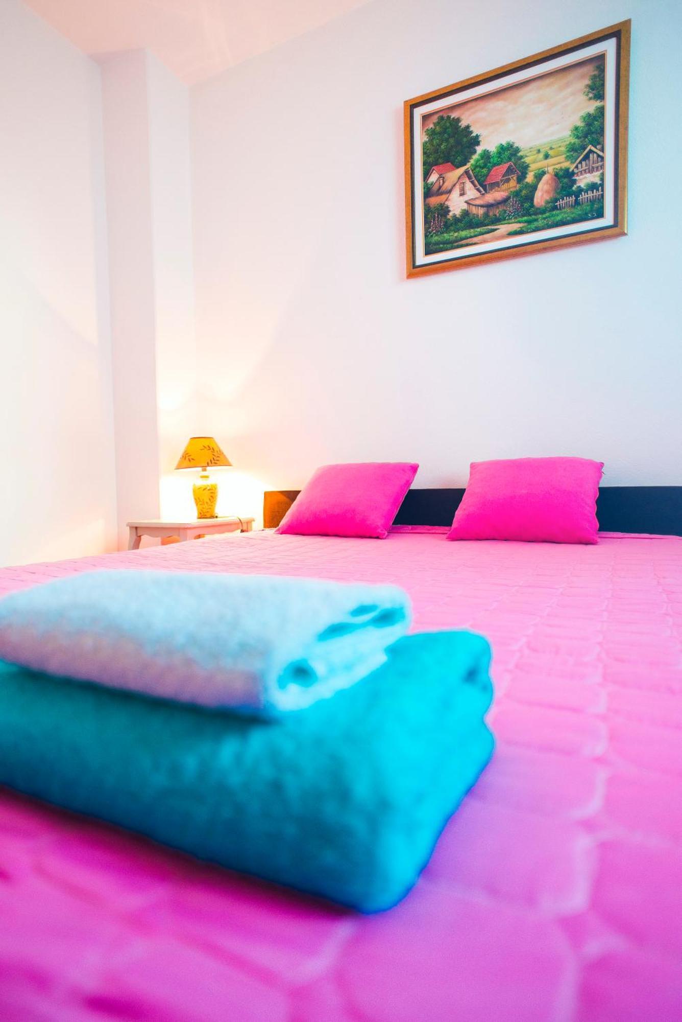 Apartmani Slavica ยาโกดินา ภายนอก รูปภาพ