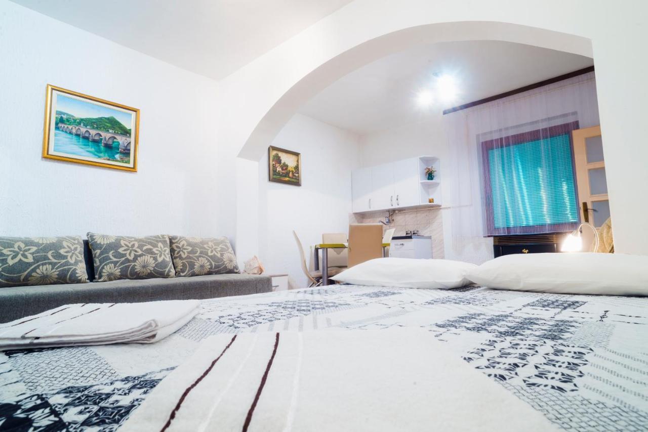 Apartmani Slavica ยาโกดินา ภายนอก รูปภาพ